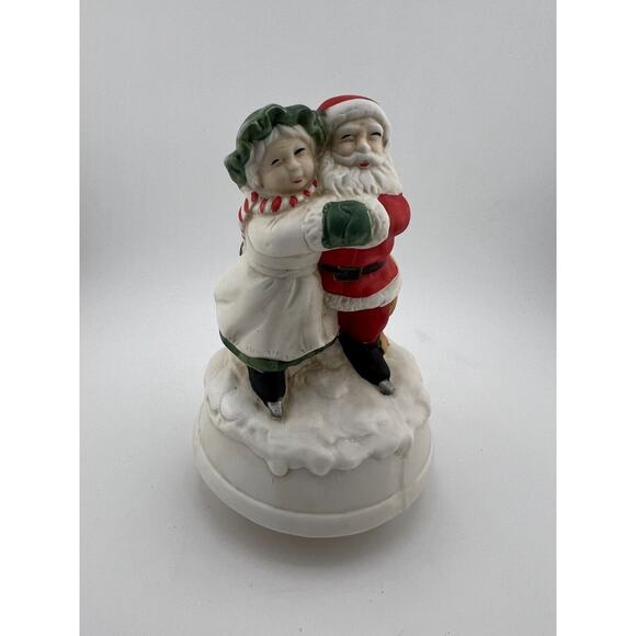 Vintage Vigor Mr & Mrs Santa Claus Musical Spin Box Perfect for Christmas Gift - Picture 9 of 10